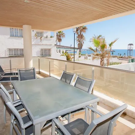 Marina Del Castillo 305